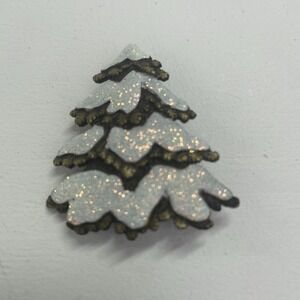 Vintage Christmas Tree Brooch JJ Signed Brass Tone Snowfall Woodland‎ Glitter